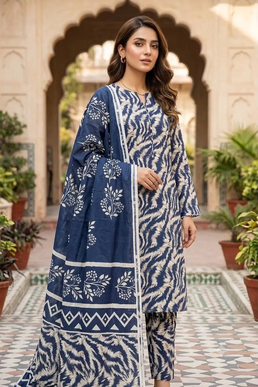 3 Pcs Women's Unstitched Printed Suit